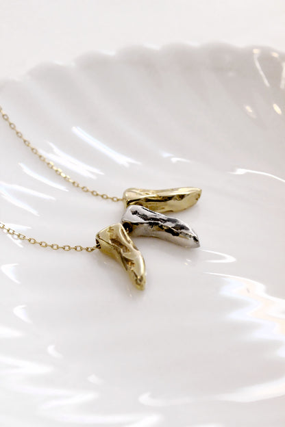 Cyno Point Necklace Gold