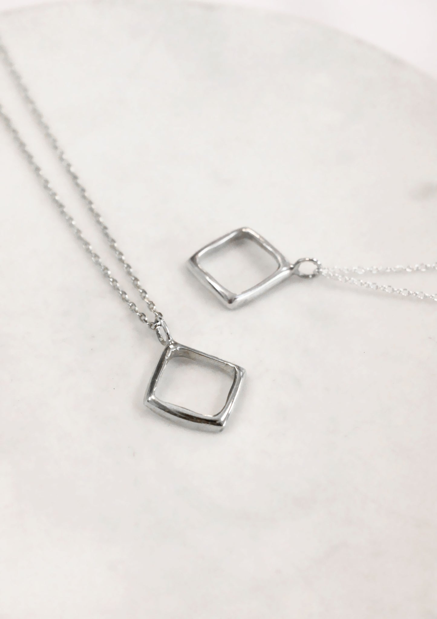 Etri Necklace Silver