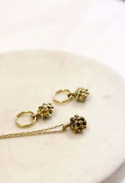 Grape Necklace Gold