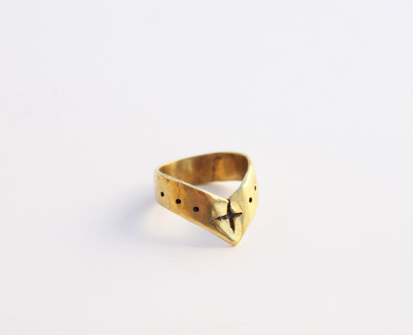 V Ring Gold
