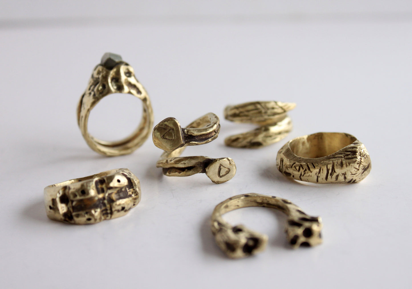 Agnesi Ring Gold