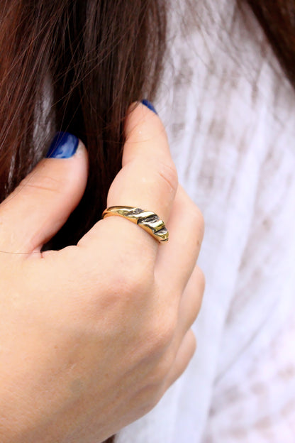 Rois Ring Gold