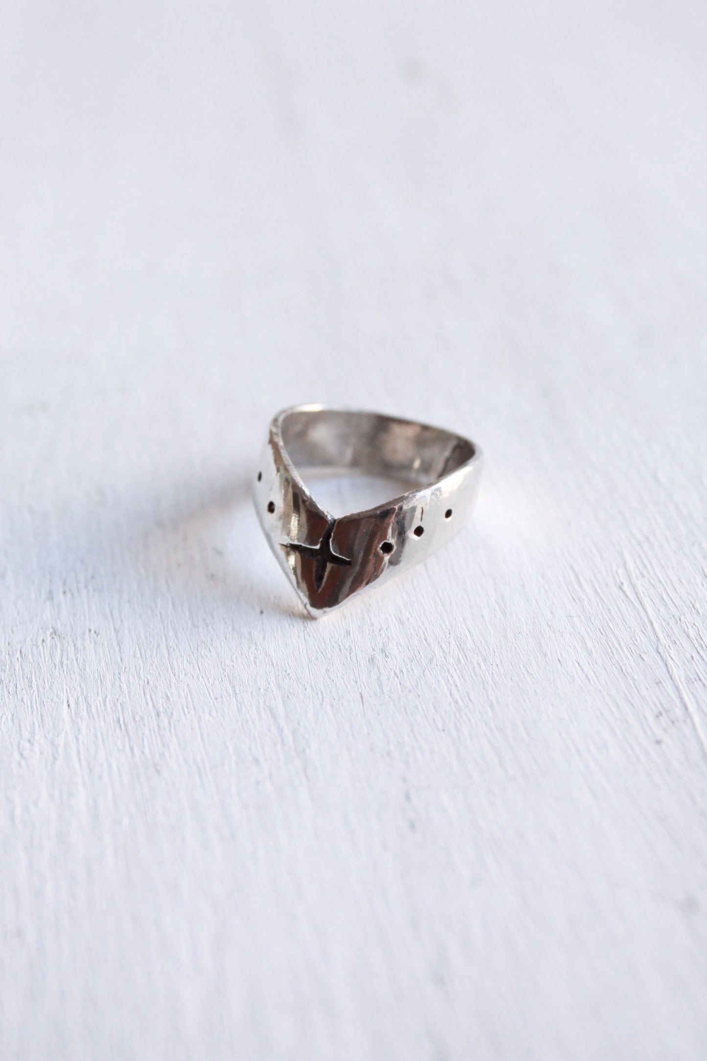 V Ring Silver