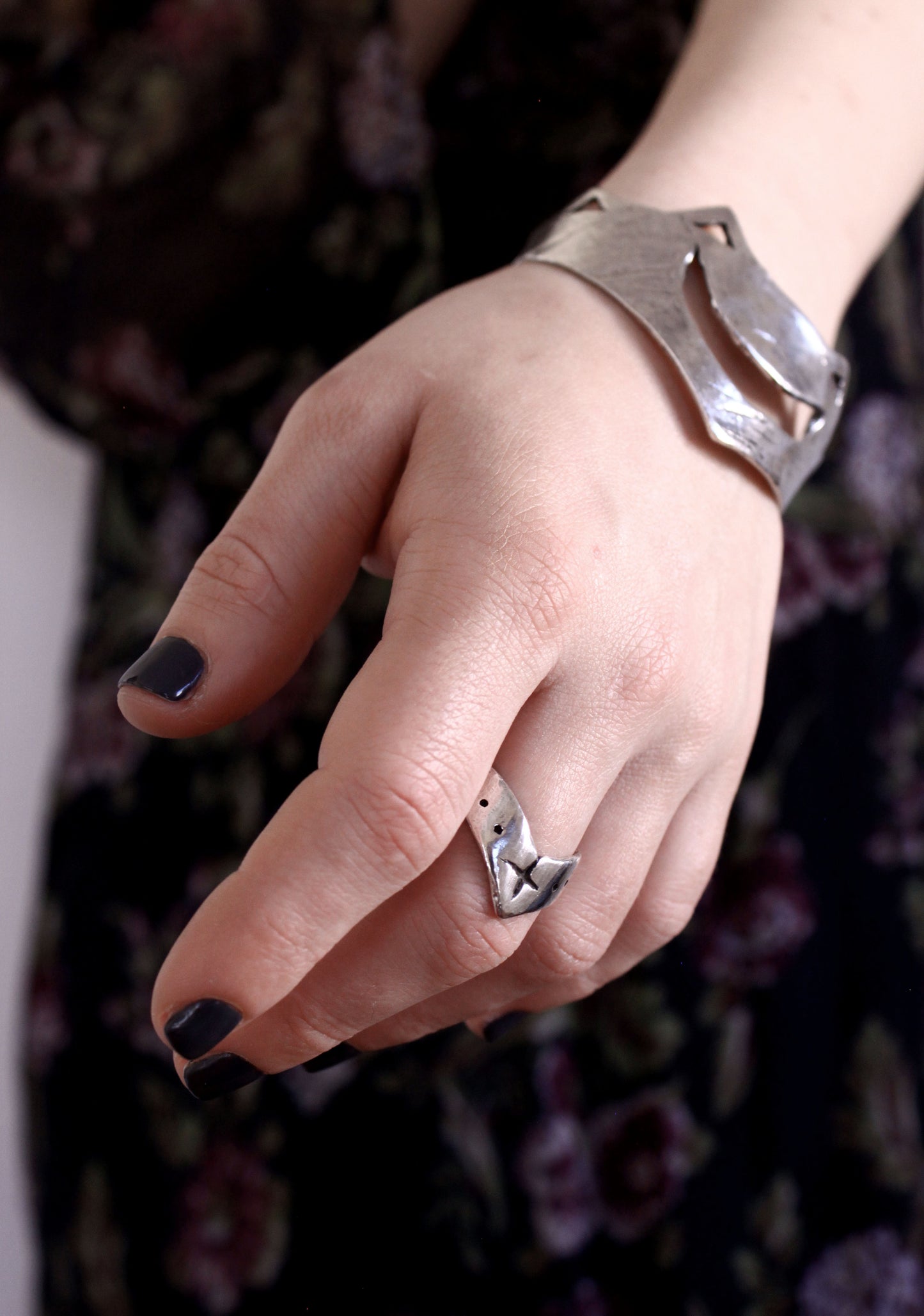 V Ring Silver