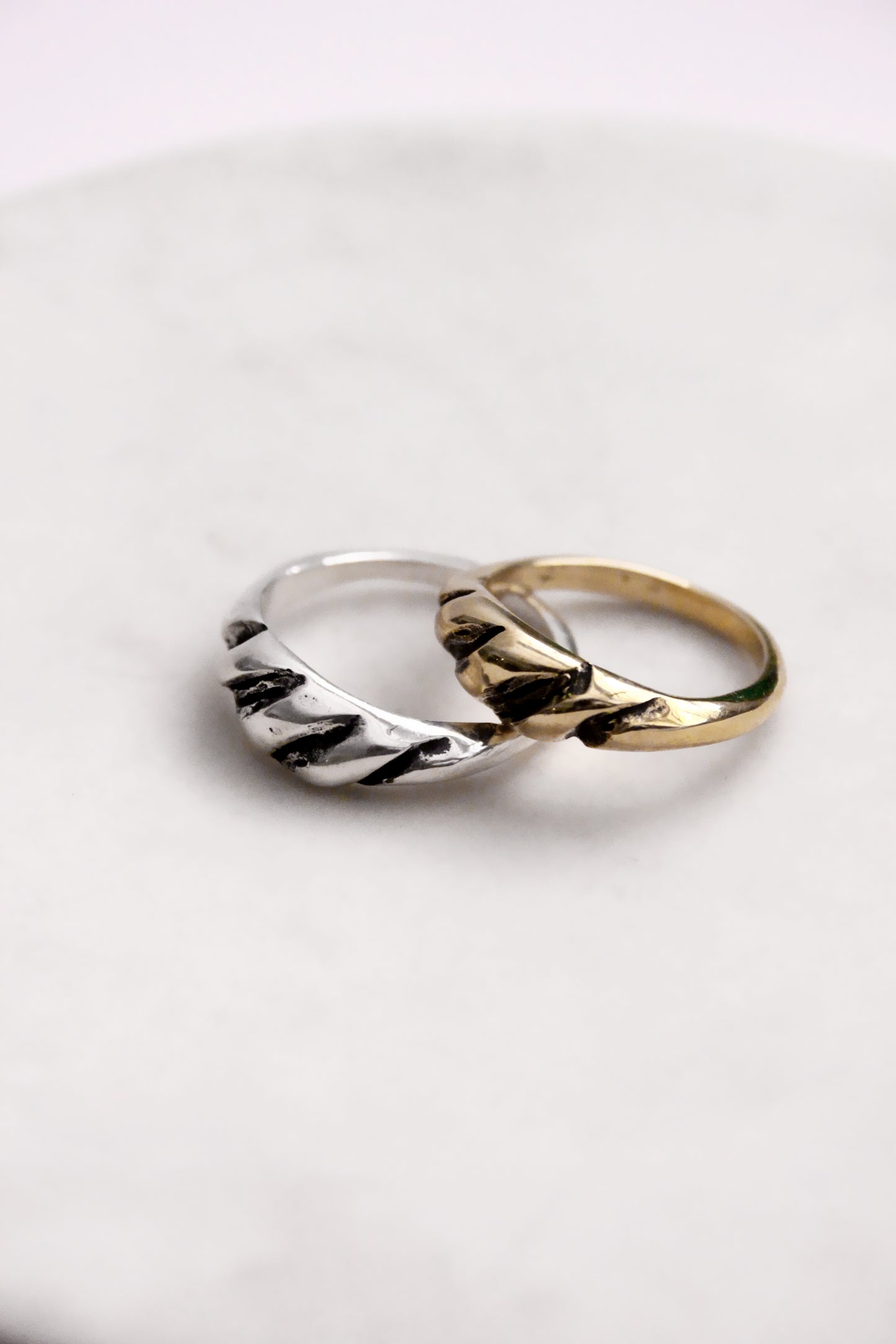 Rois Ring Gold