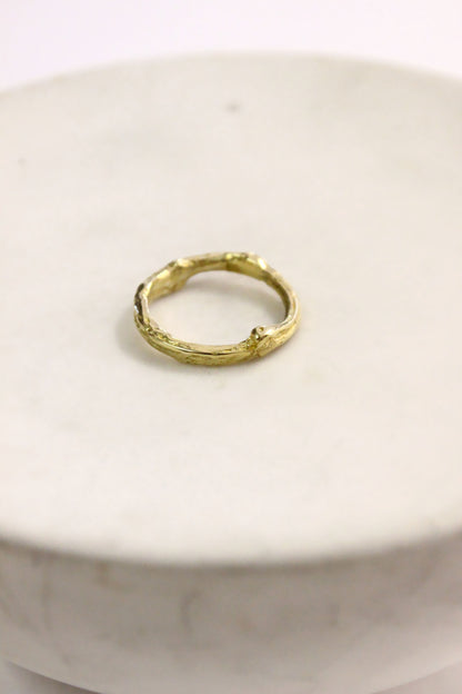 Gold engagement ring 