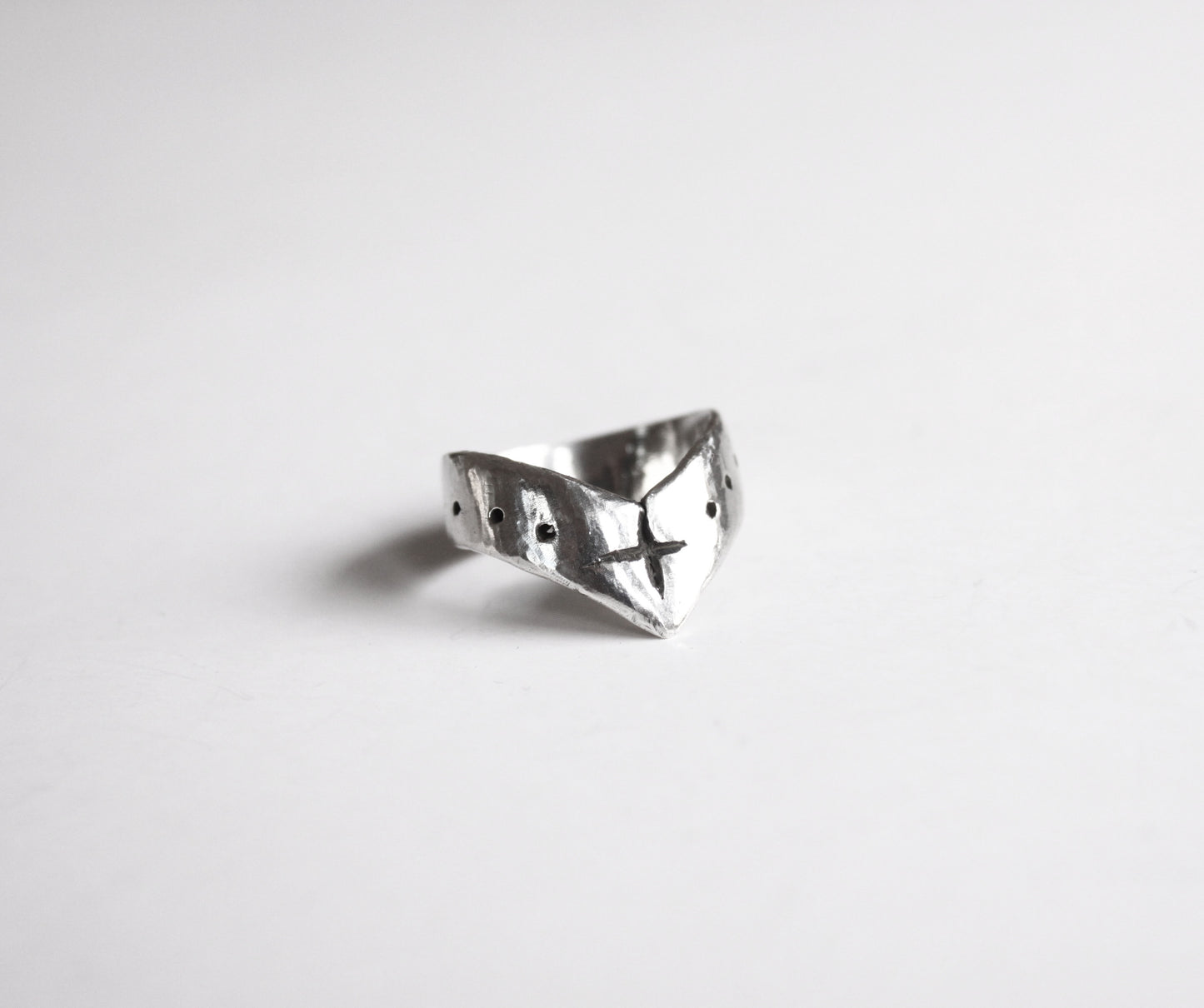 V Ring Silver