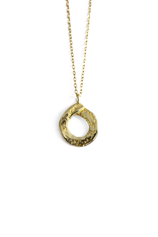 Cle Necklace Gold