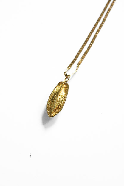 Pot Necklace Gold