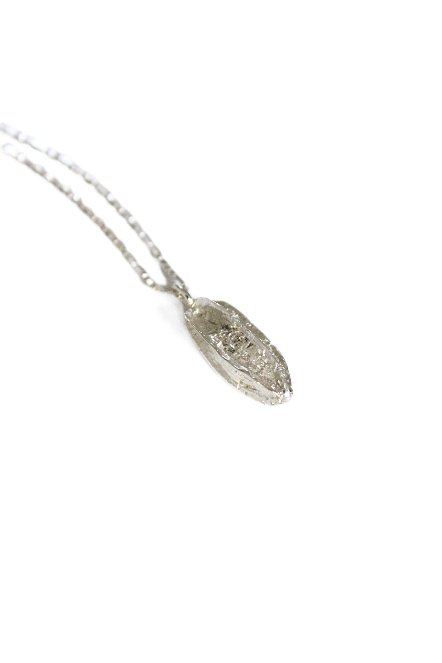 Pot Necklace Silver