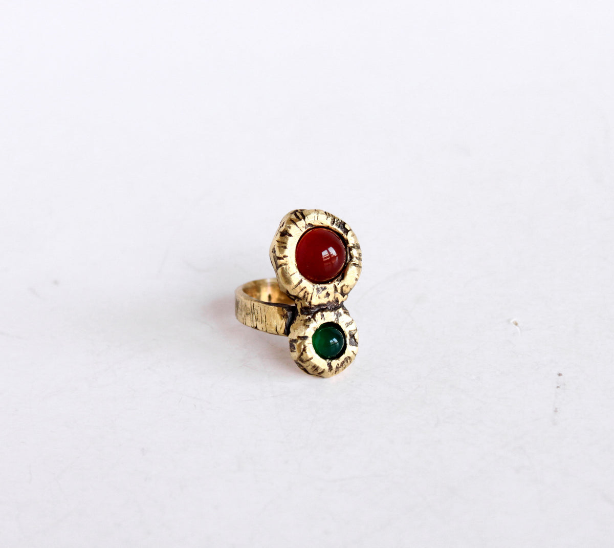 Eight Ring Gold
