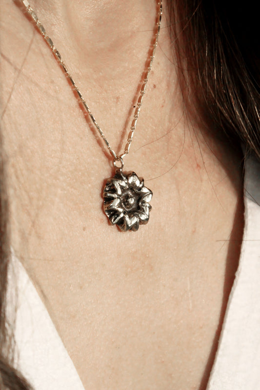 Posy Necklace Silver