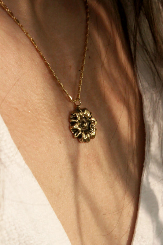 Posy Necklace Gold