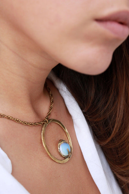 Iris Necklace Gold