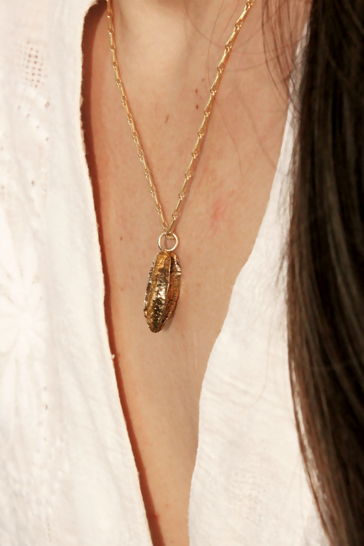 Pot Necklace Gold