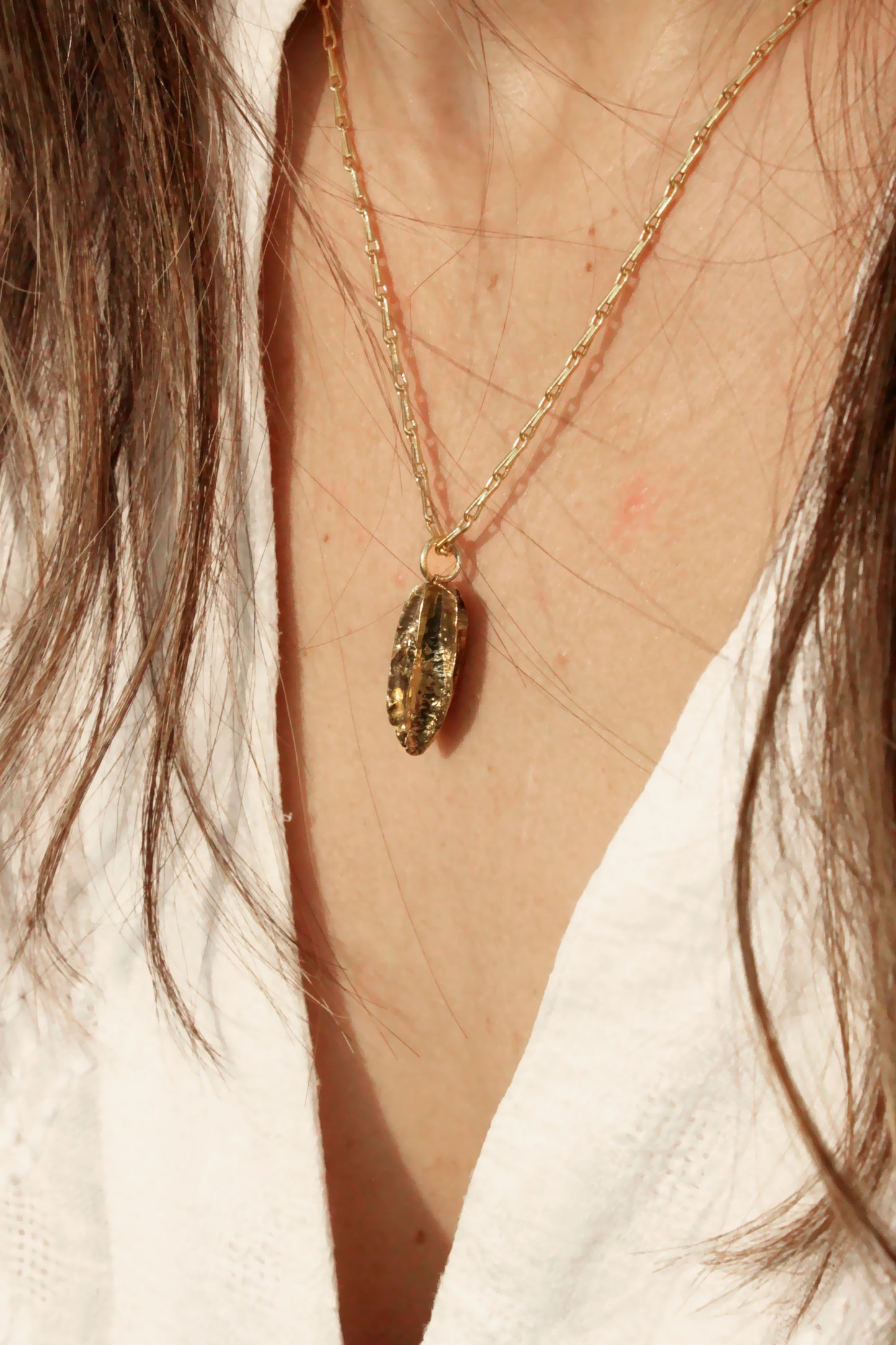 Pot Necklace Gold