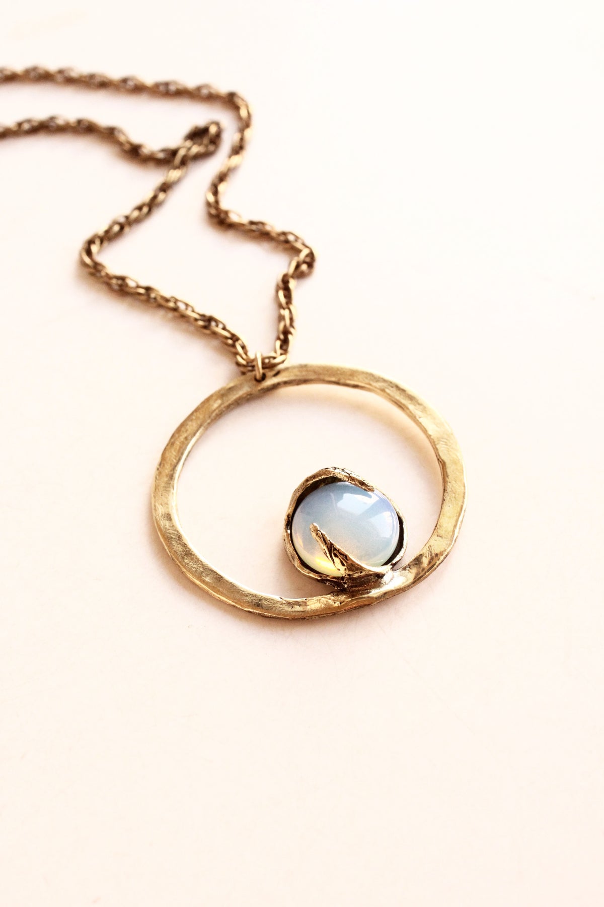 Iris Necklace Gold