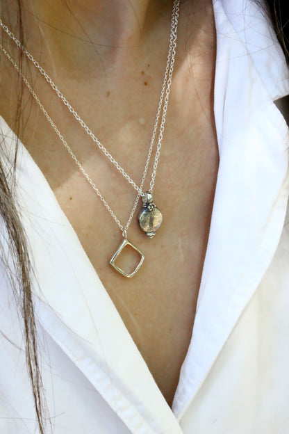 Etri Necklace Silver