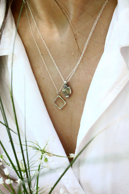 Etri Necklace Silver