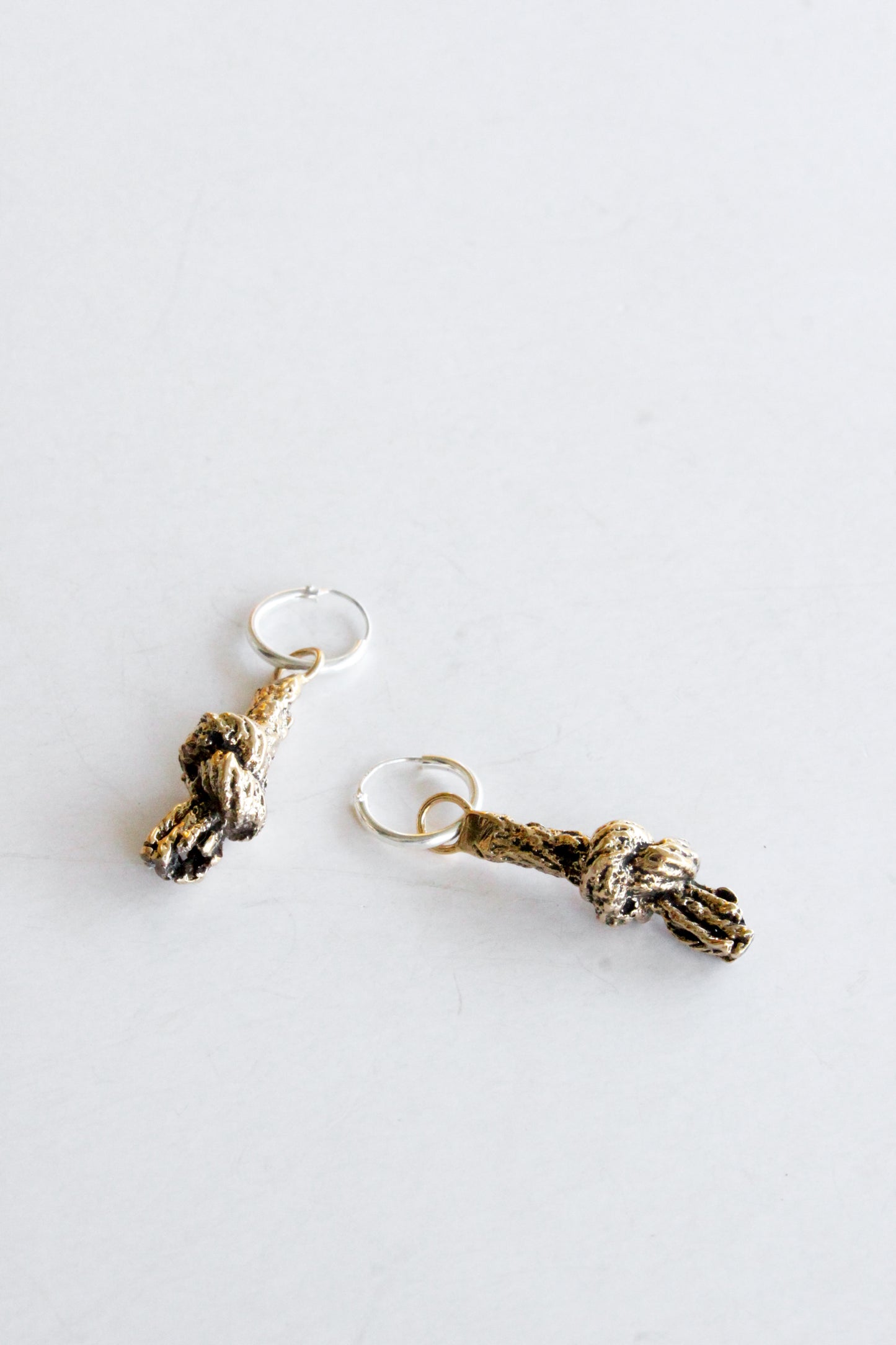 Anemi Earrings Gold