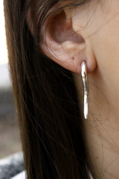 Minimalist silver earrings
