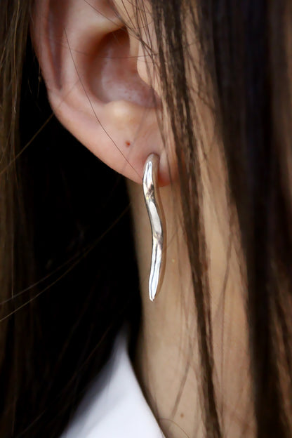 Silver minimal earring 