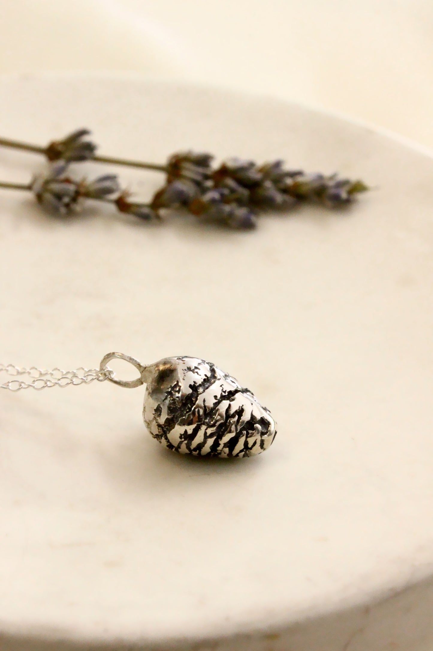 Vela Necklace Silver