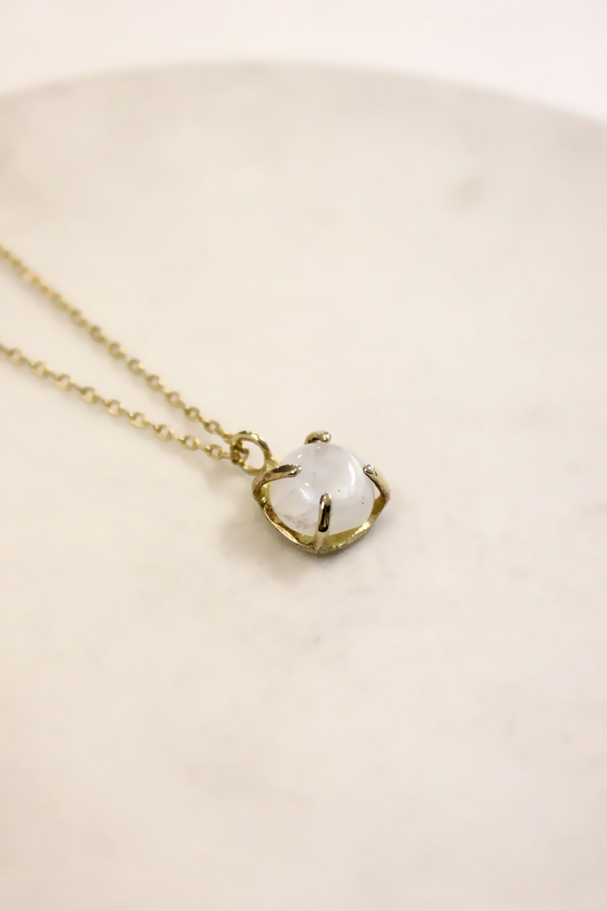 Siva Stone Necklace Gold