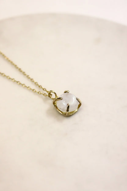 Siva Stone Necklace Gold