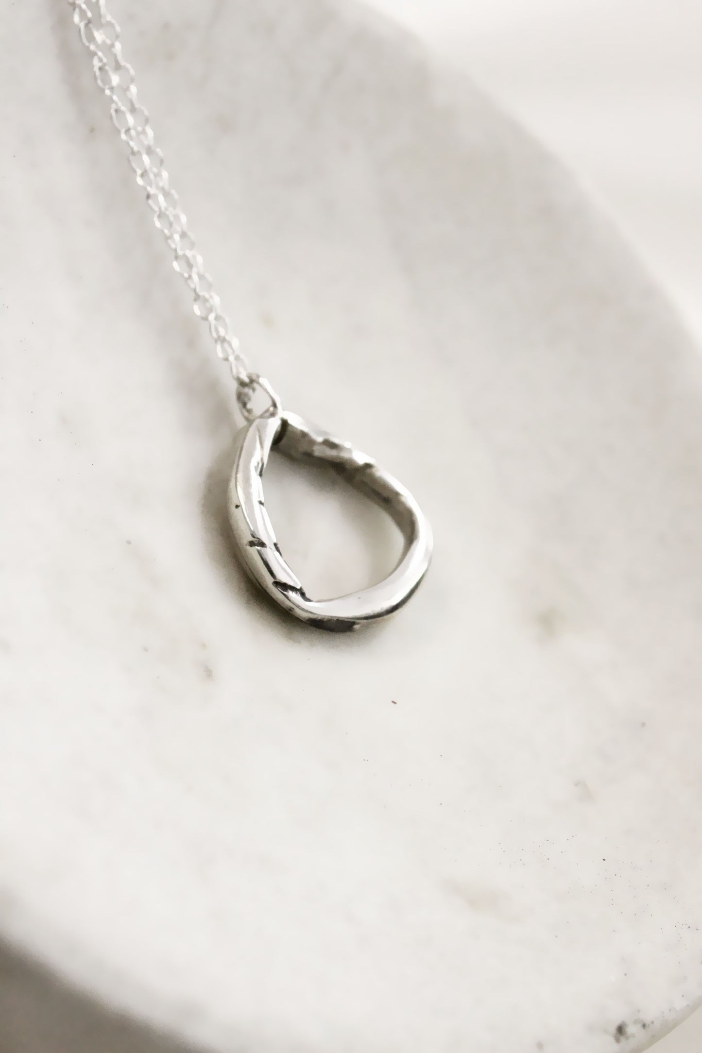 Giola Necklace Silver