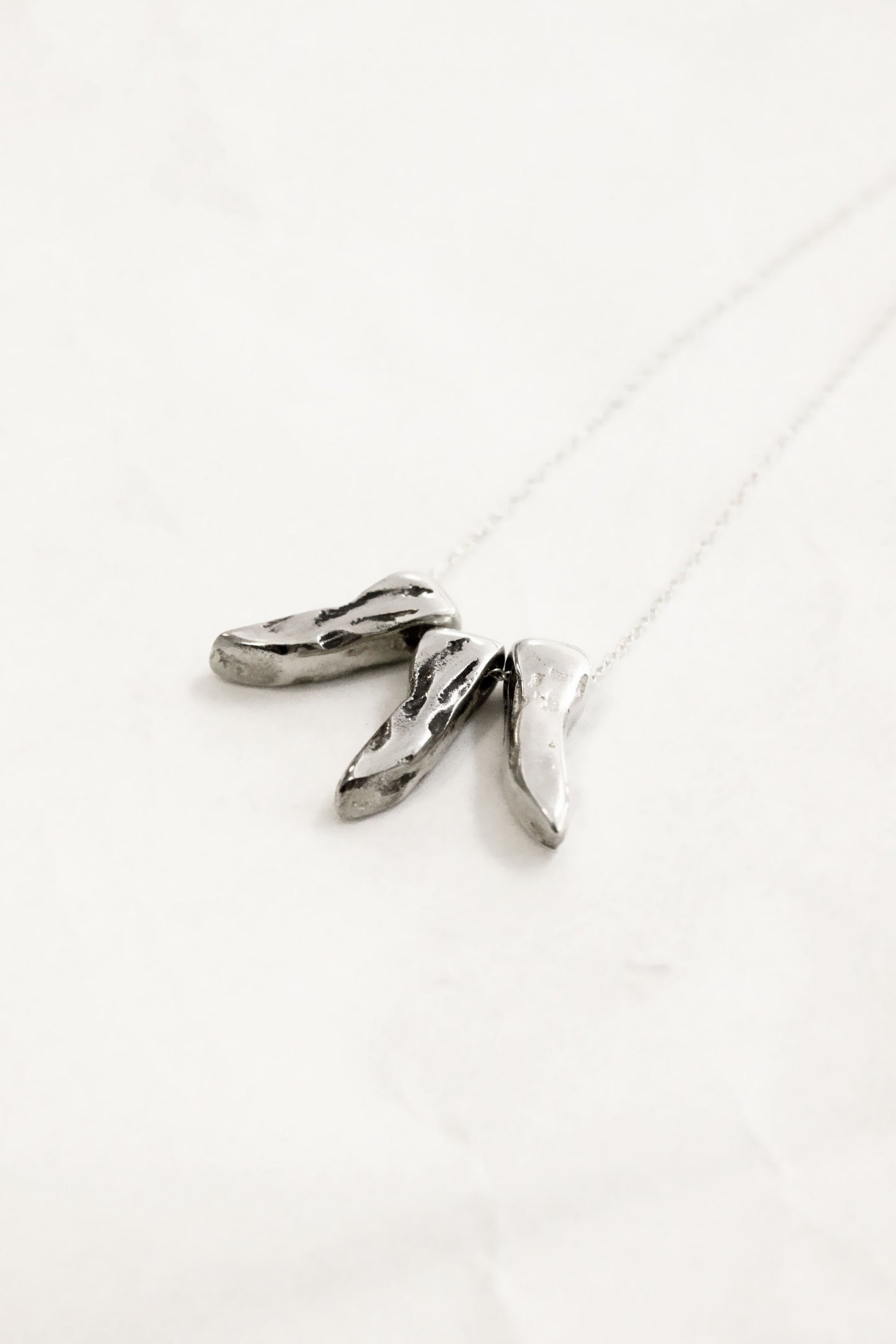 Cyno Point Necklace Silver