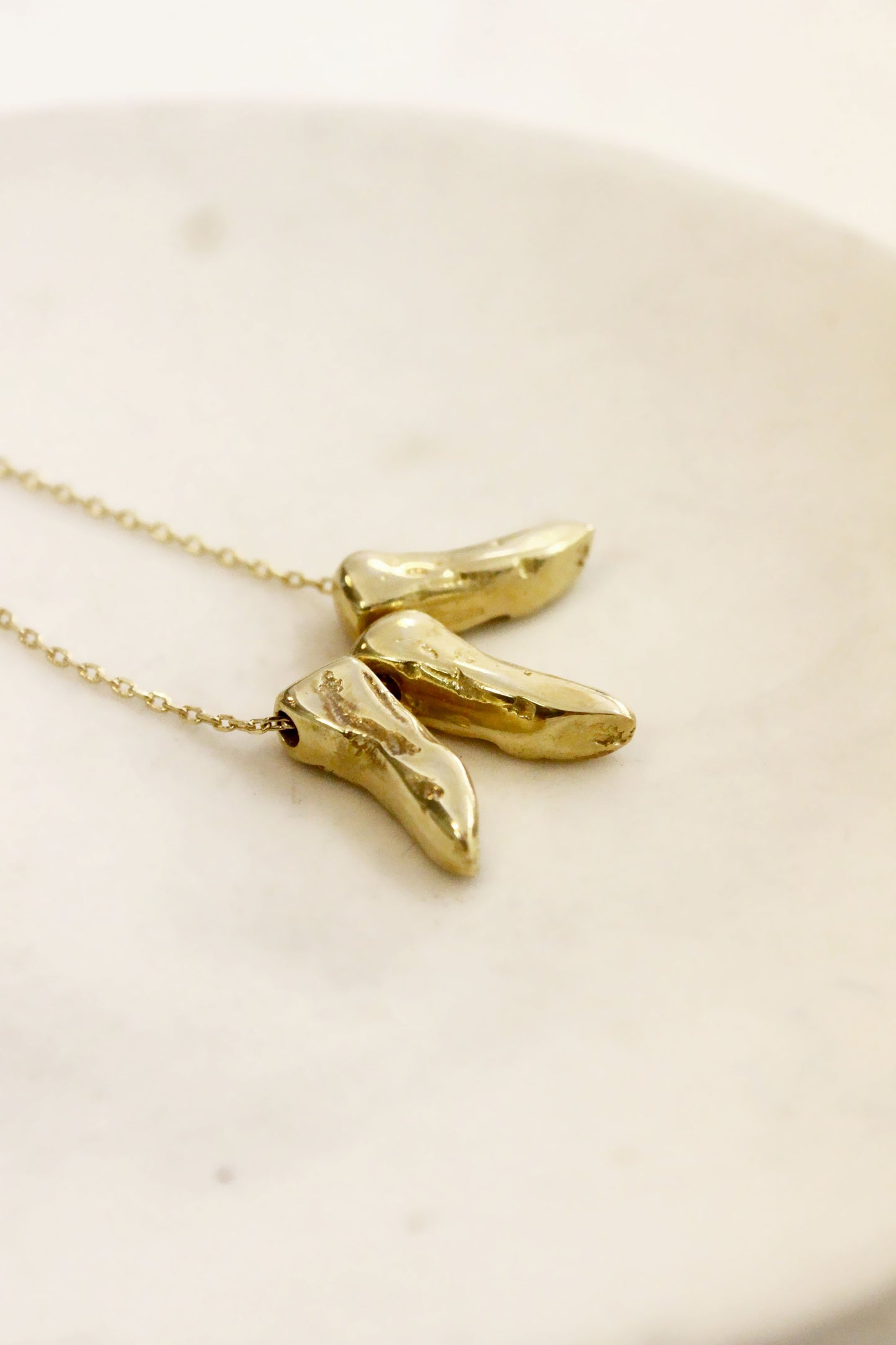 Cyno Point Necklace Gold