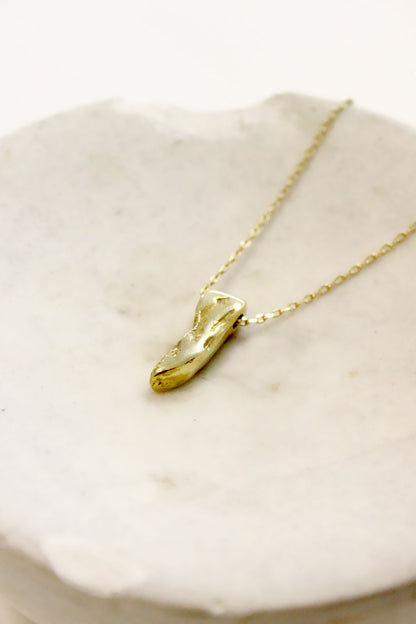 Cyno Point Necklace Gold