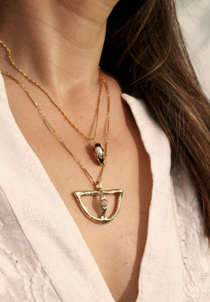Moontone necklace with a unique pendant 