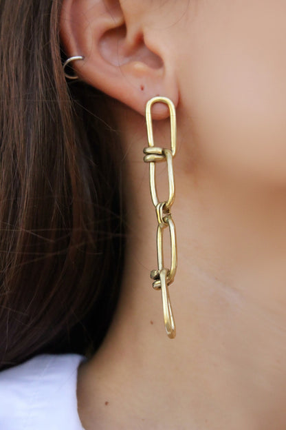 Gold chain link earring