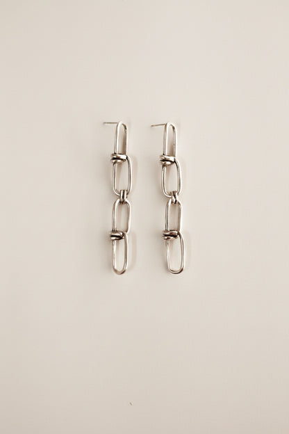 Pair of silver chain link earrings 