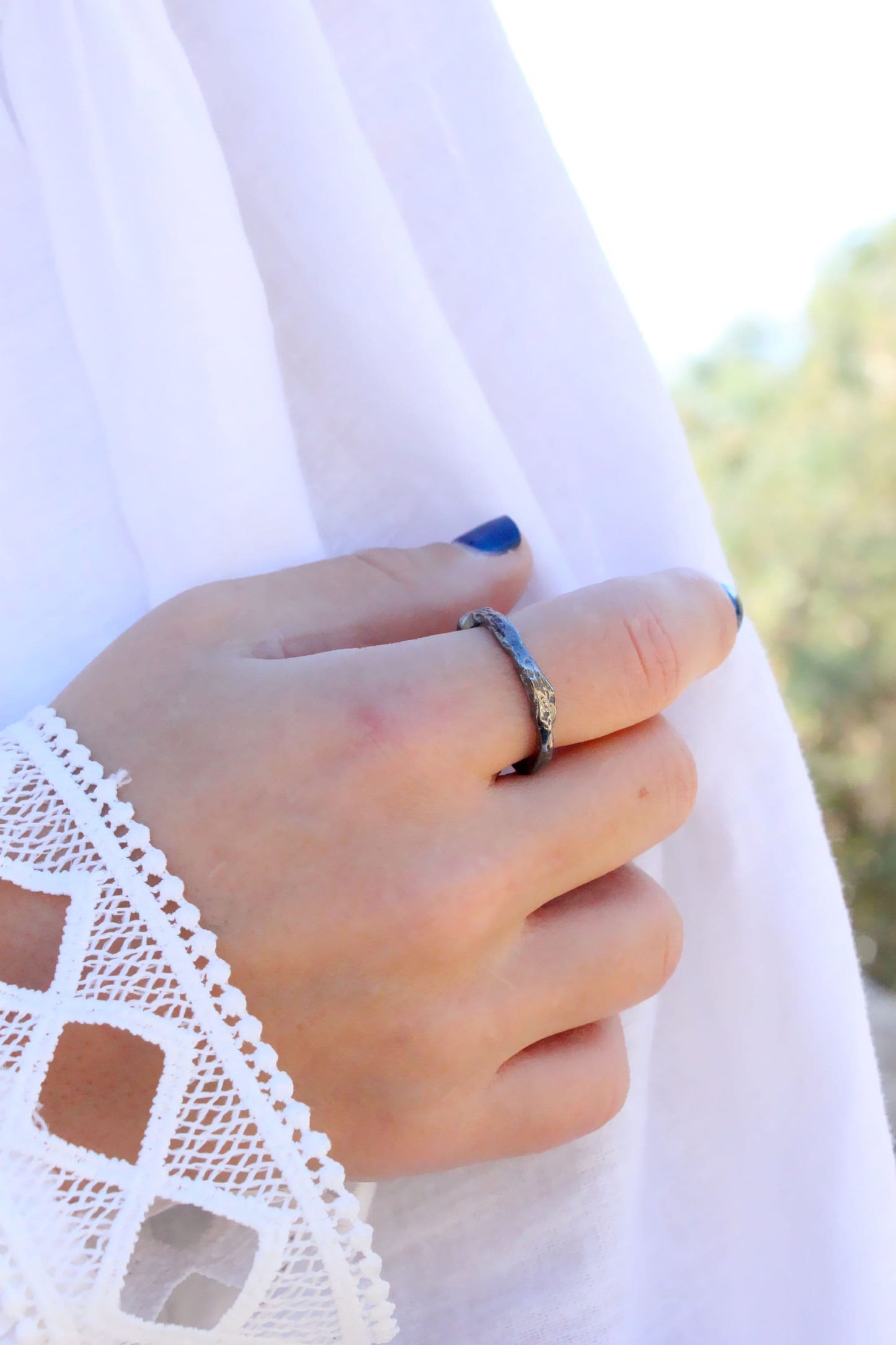 Botanical black skinny ring 